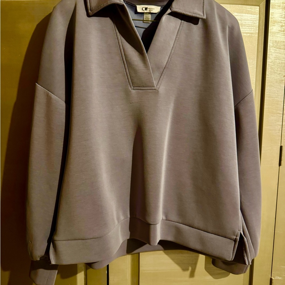 Cable & Gauge Gray Pullover Top
